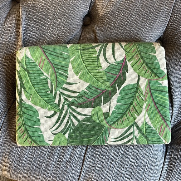 Stella and Dot clutch - Picture 3 of 3